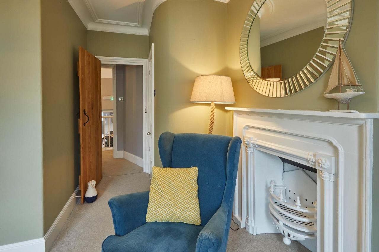 Host & Stay - Henderson House Уитби Экстерьер фото