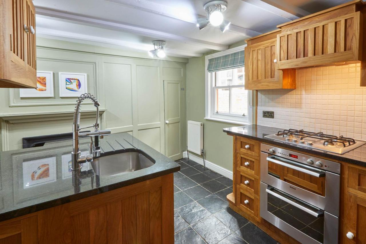 Host & Stay - Henderson House Уитби Экстерьер фото