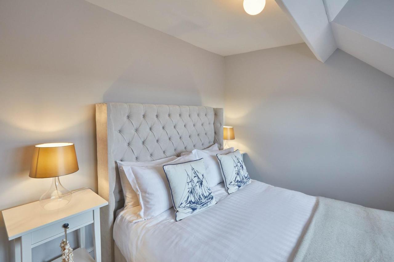 Host & Stay - Henderson House Уитби Экстерьер фото
